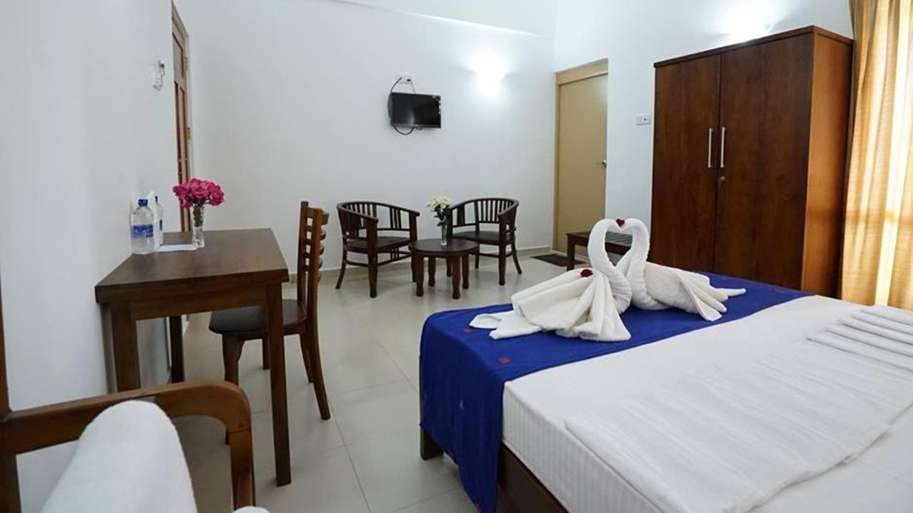 Hotel Oviya, Vavuniya