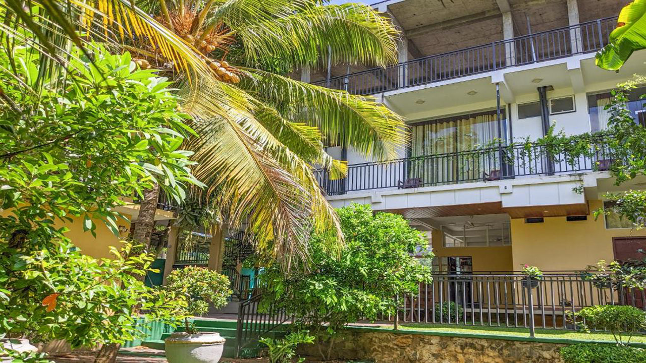 Golden Wild Yala bevindt zich in Tissamaharama.