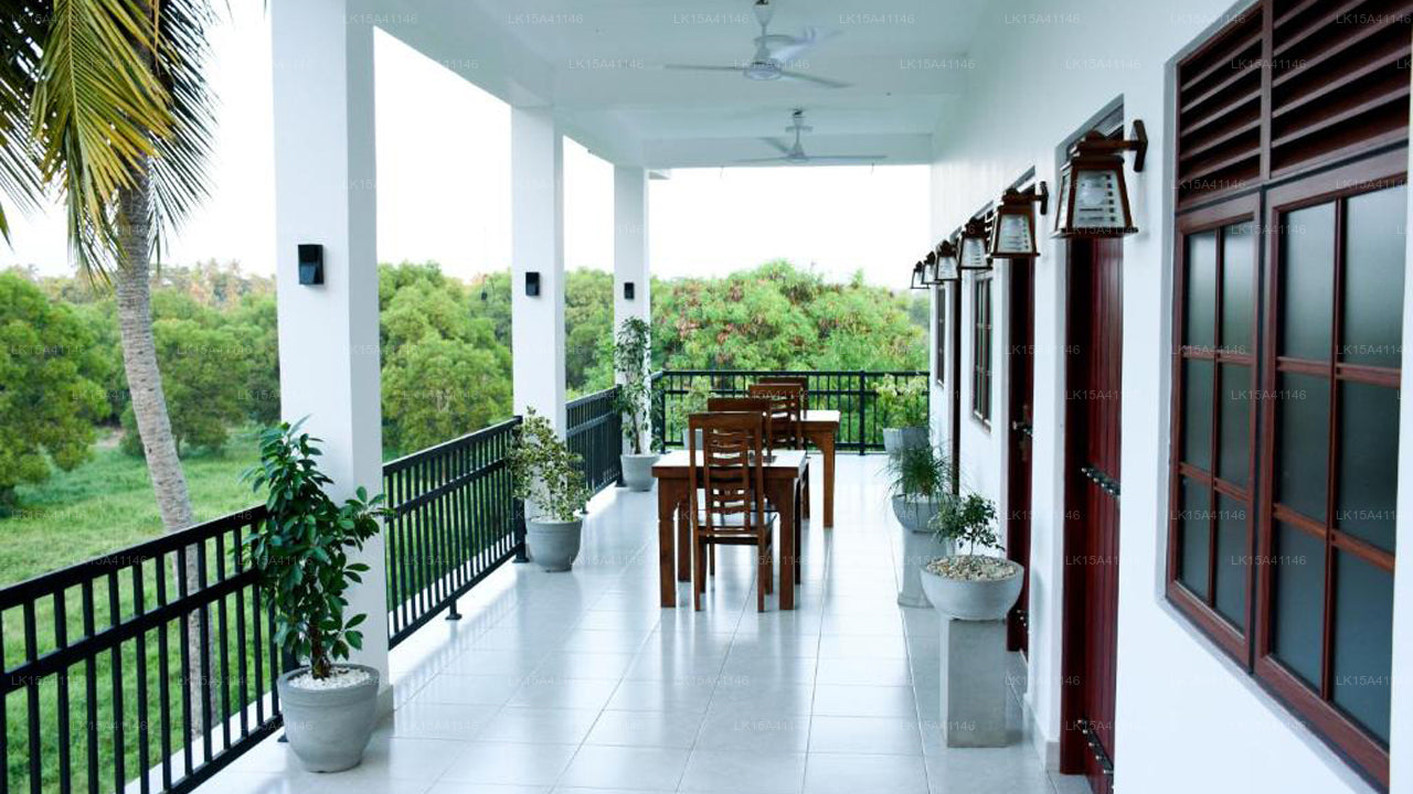 Otha Shy Airport Transit Hotel, Katunayake