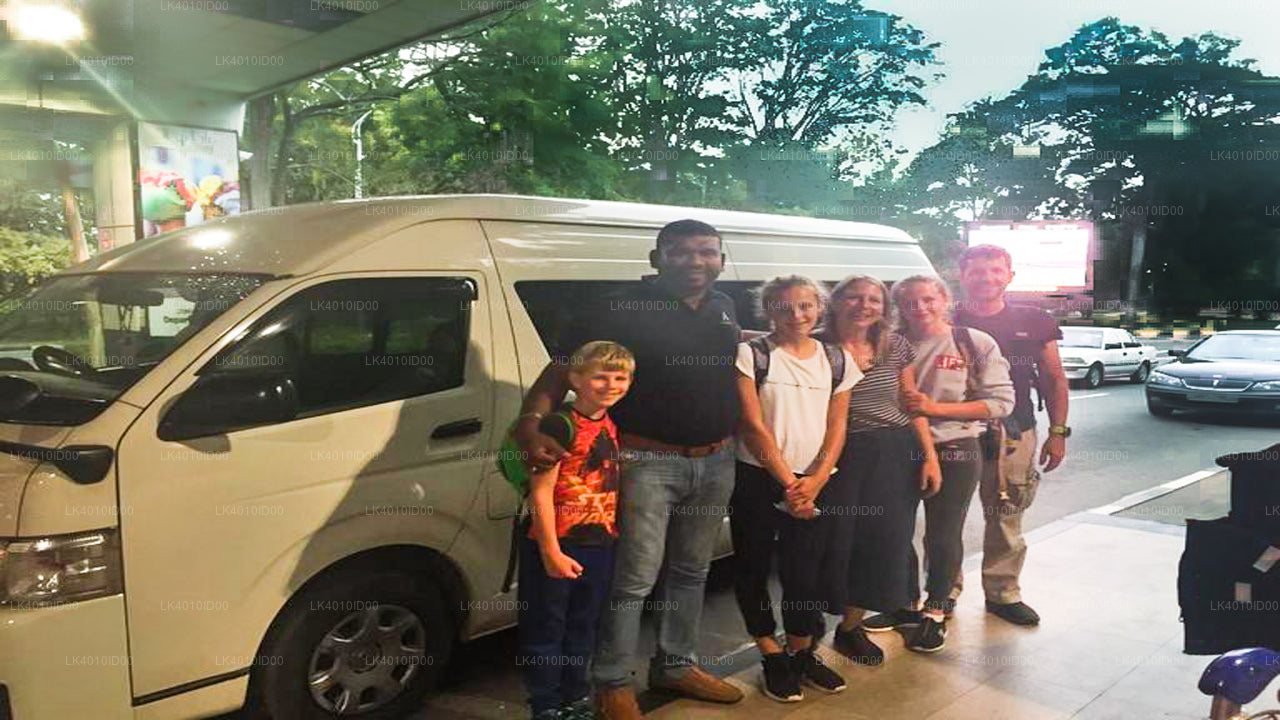 Raddoluwa City to Colombo Airport (CMB) Private Transfer
