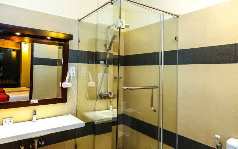 Oak Ray City Hotel bevindt zich in Kandy.