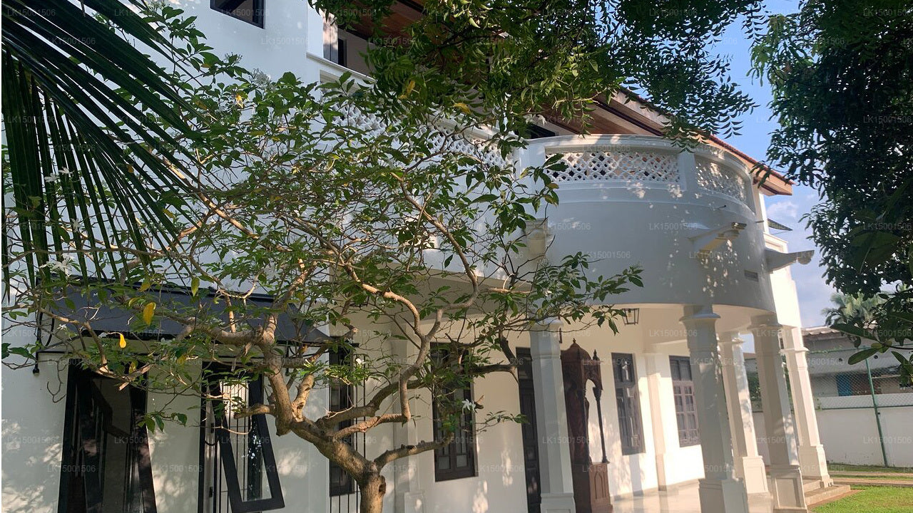 Jetwing Mahesa Bhawan, Japan