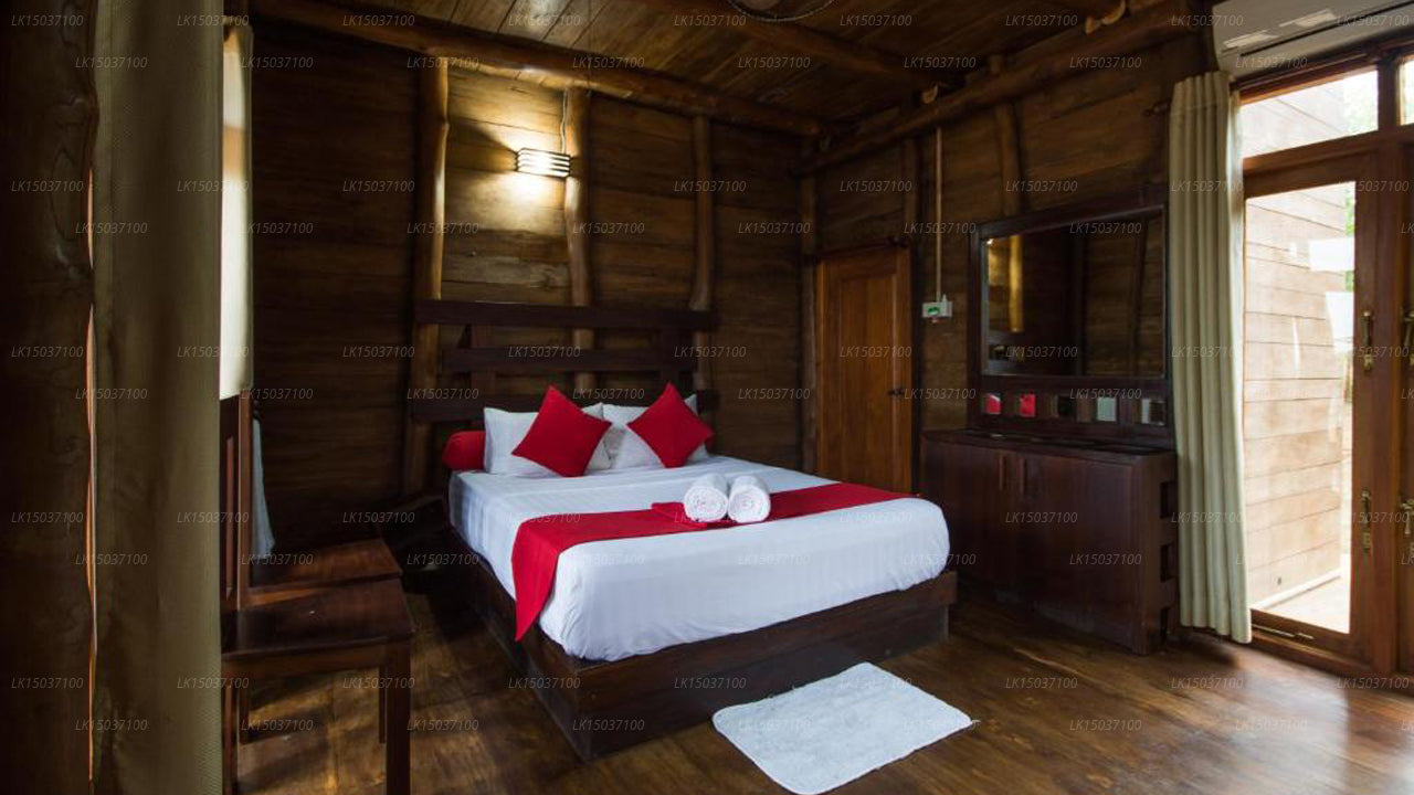 Ruhunu Safari Village, Yala