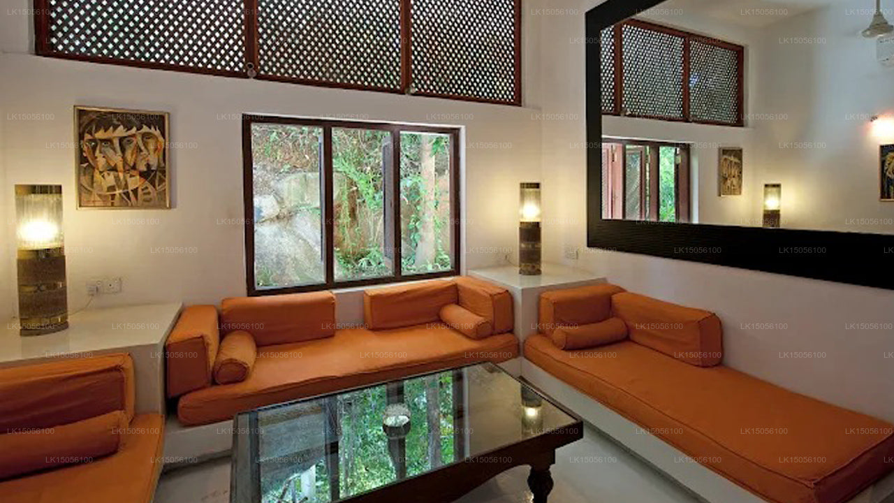 Pooja Kanda, Koggala