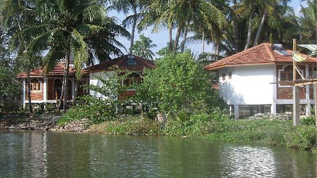 Coconut Beach Cabanas, Tangalle