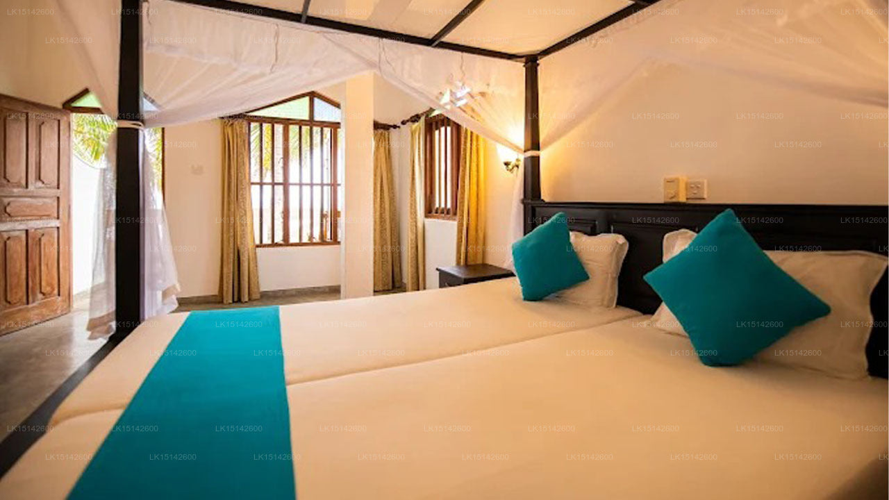 International Beach Hotel & Restaurant, Hikkaduwa