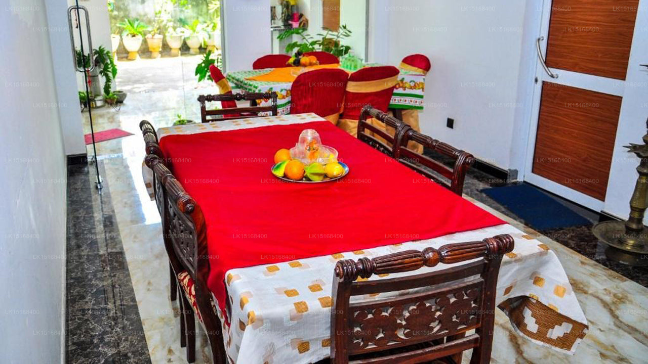 Rock Cascade Home Stay, Polonnaruwa