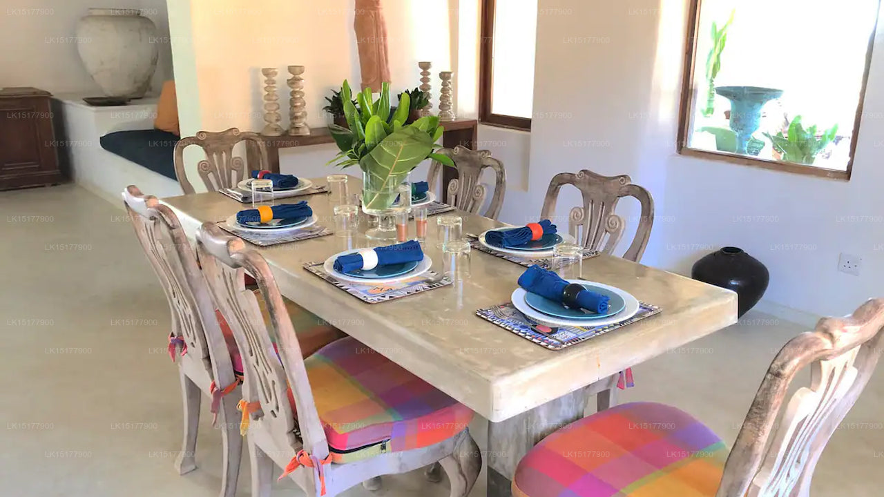 Coco Mari Beach Villa, Hikkaduwa