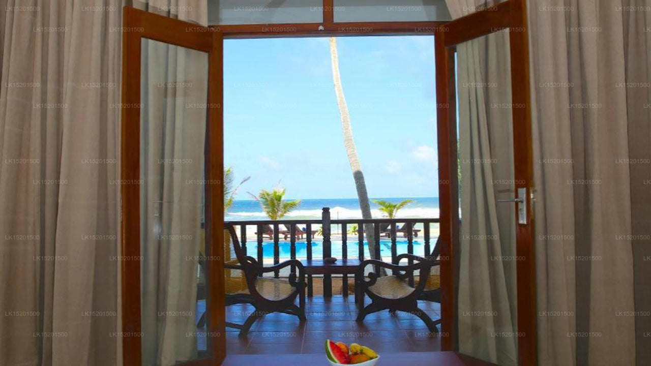 Whispering Palms Hotel, Induruwa