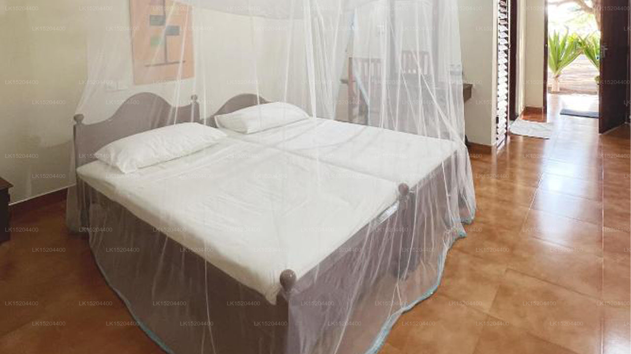 Crystal Blue Hotel, Nilaveli