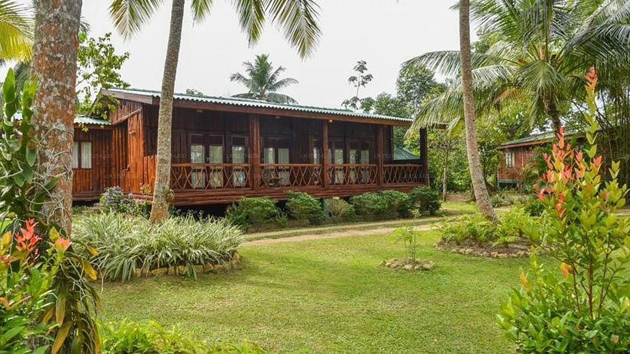 Purple Coot Ayurveda Retreat, Wadduwa