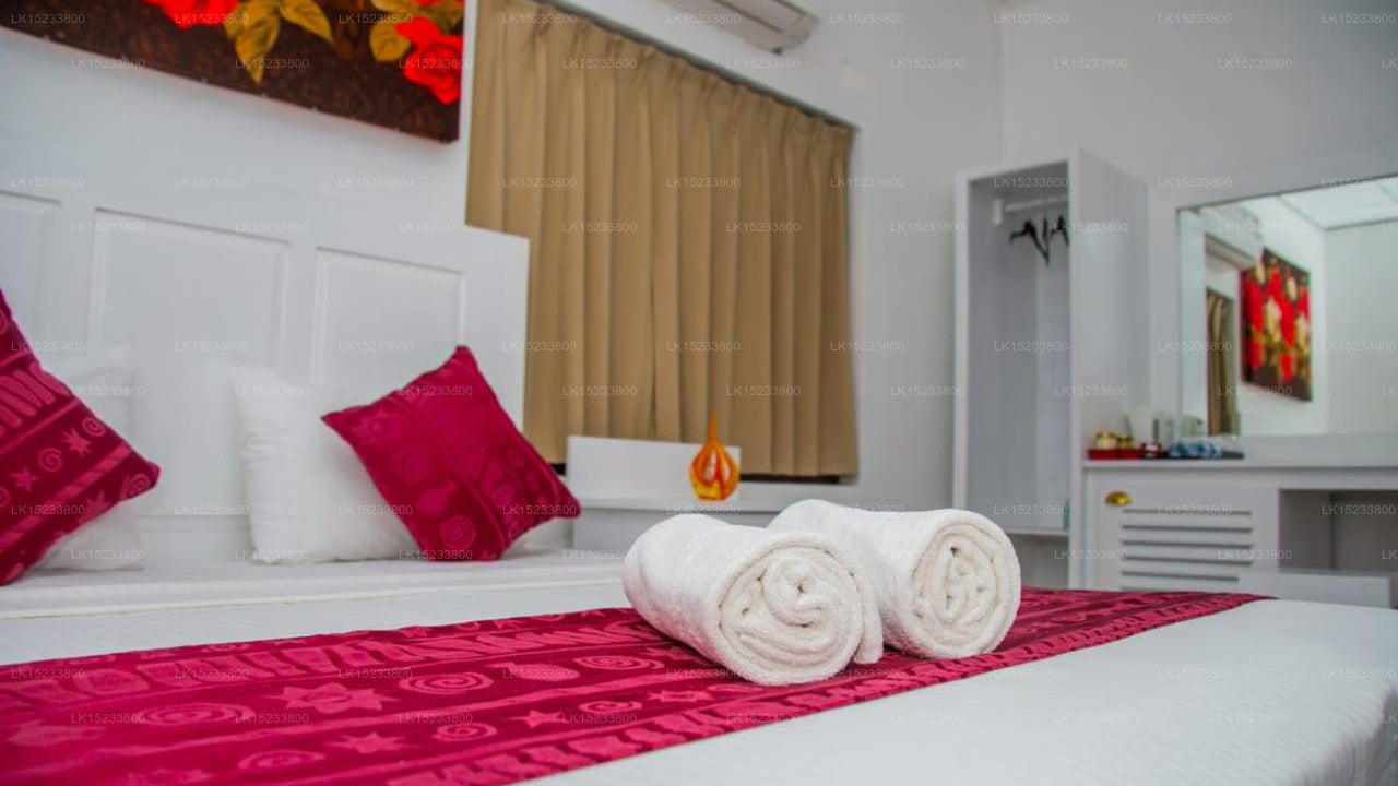 Niwahana Transit City Hotel, Katunayake