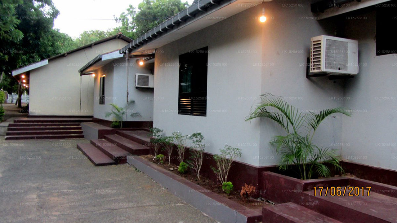 Dilan Rest, Kataragama