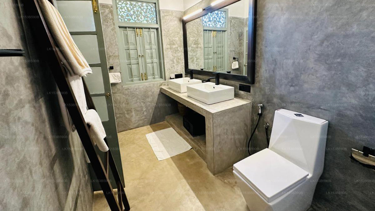 Moi Talpe by DBI, Talpe