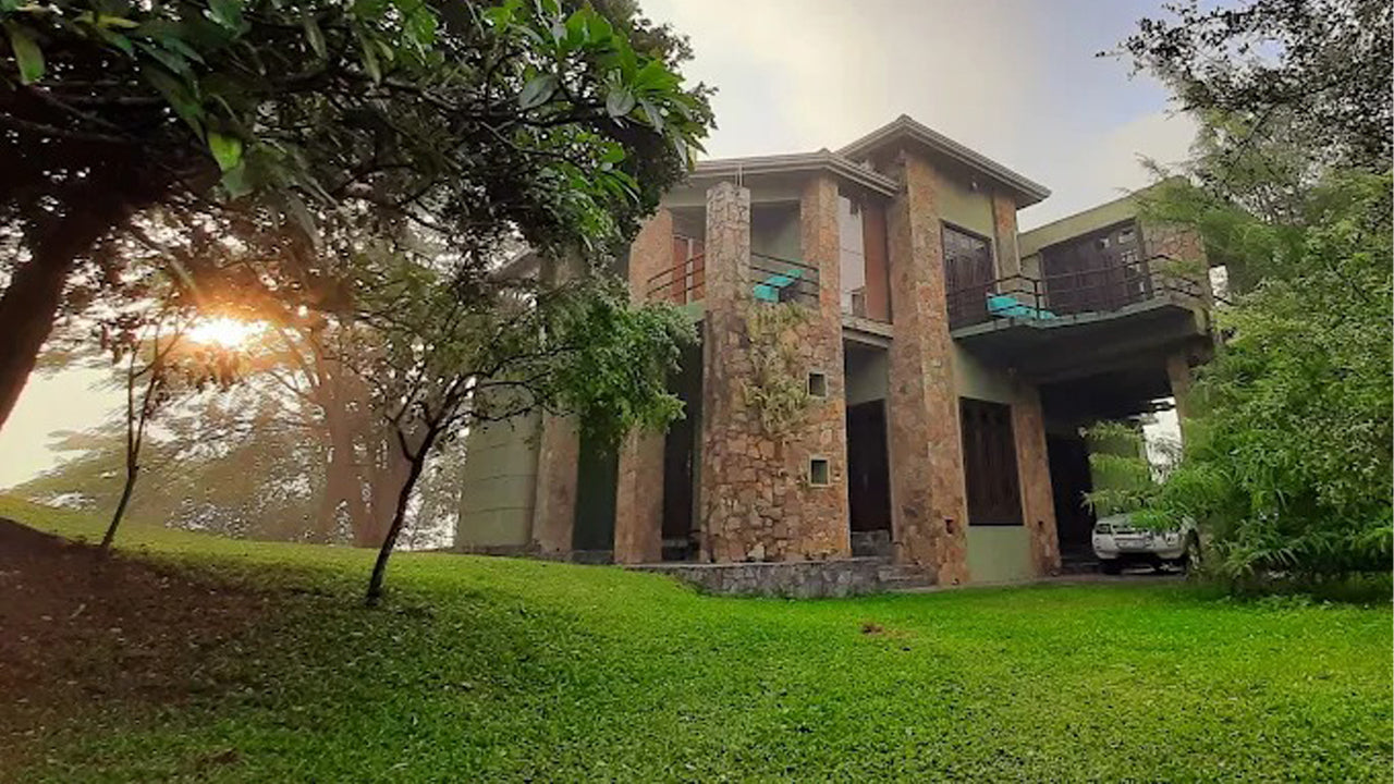 Hotel castle palace, Kandy