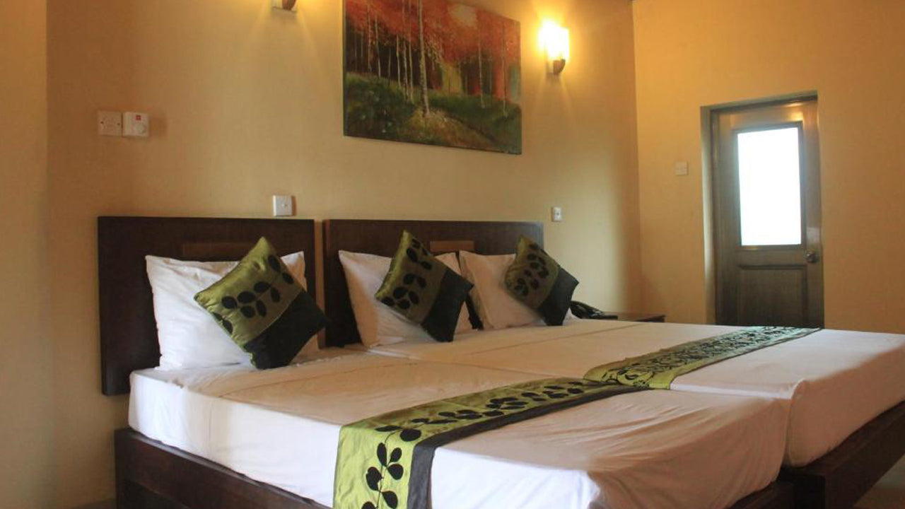 Grand 7 Hotel, Thalawathugoda