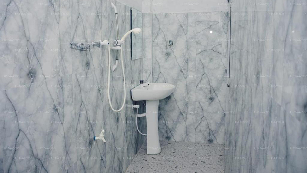 Thatched Guest House, Tngalla