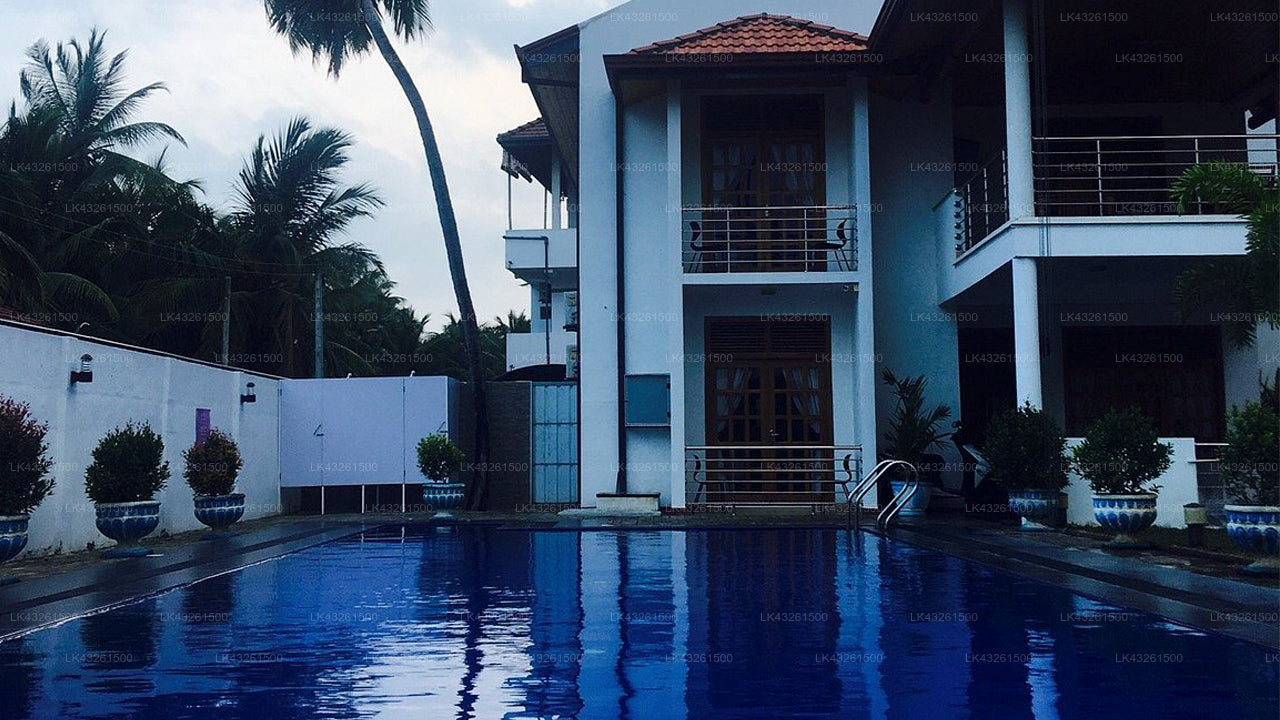 Bluewater Beach Resort, Trincomalee