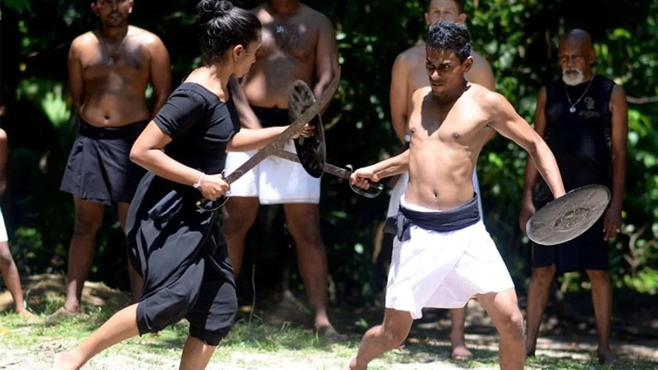 Angamporashow met Rana Bera uit Habarana