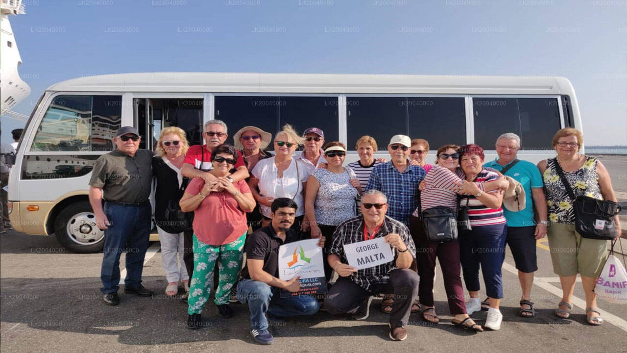 Busverhuur met chauffeur (standaard)