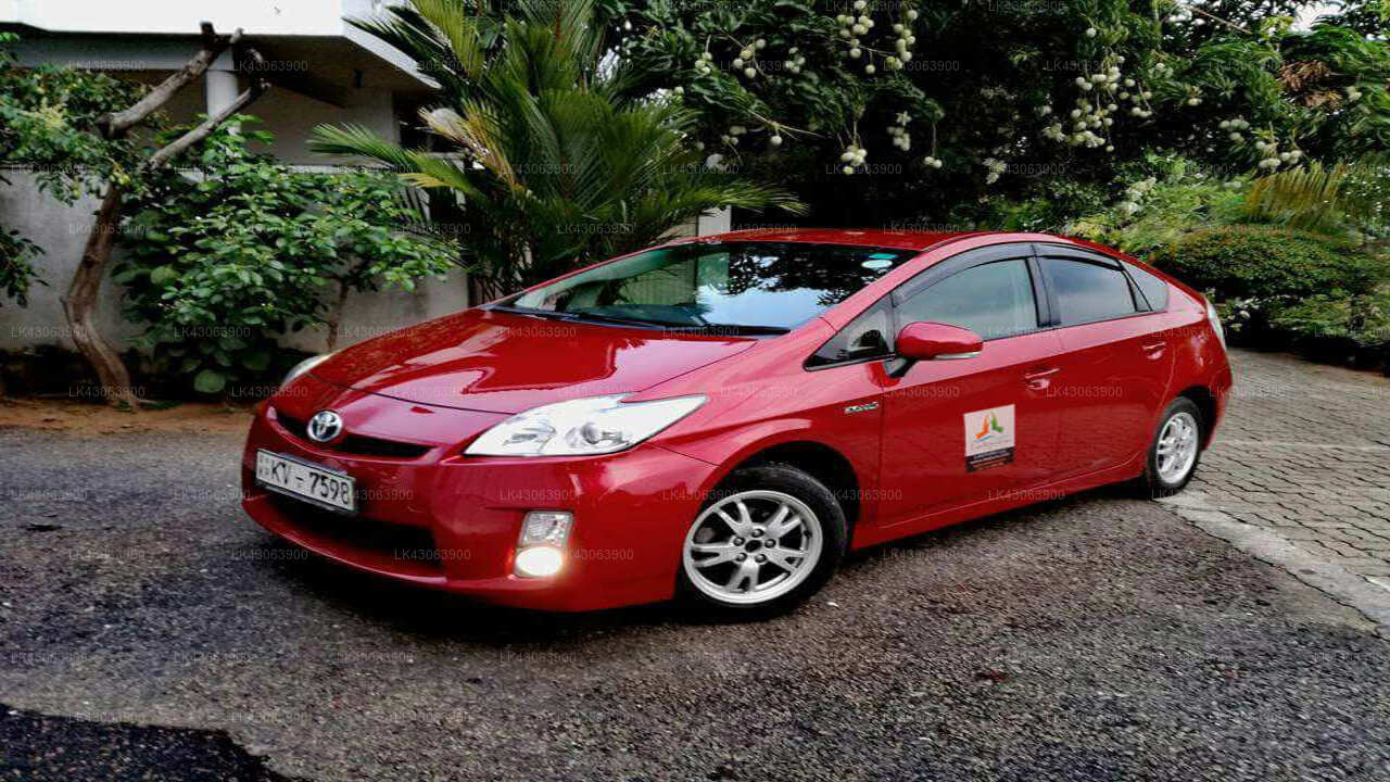 Transfer between Colombo Airport (CMB) and The Plantation Hotel, Kitulgala