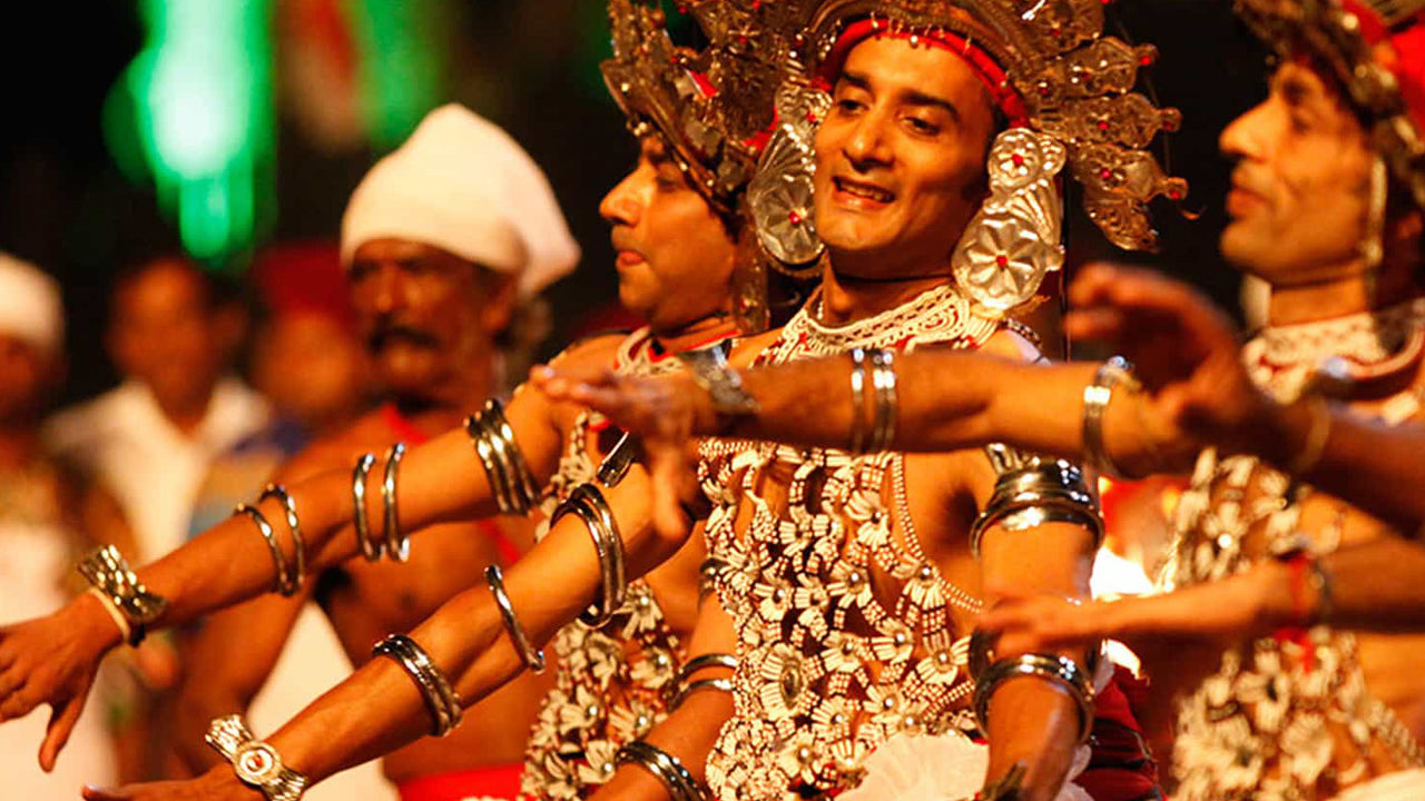 Rondleiding naar Pinnawala en Kandy vanuit Colombo