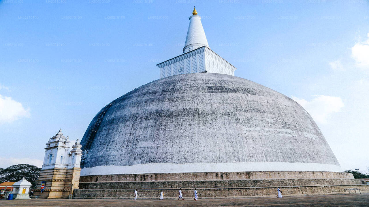 Heilige stad Anuradhapura vanuit Sigiriya