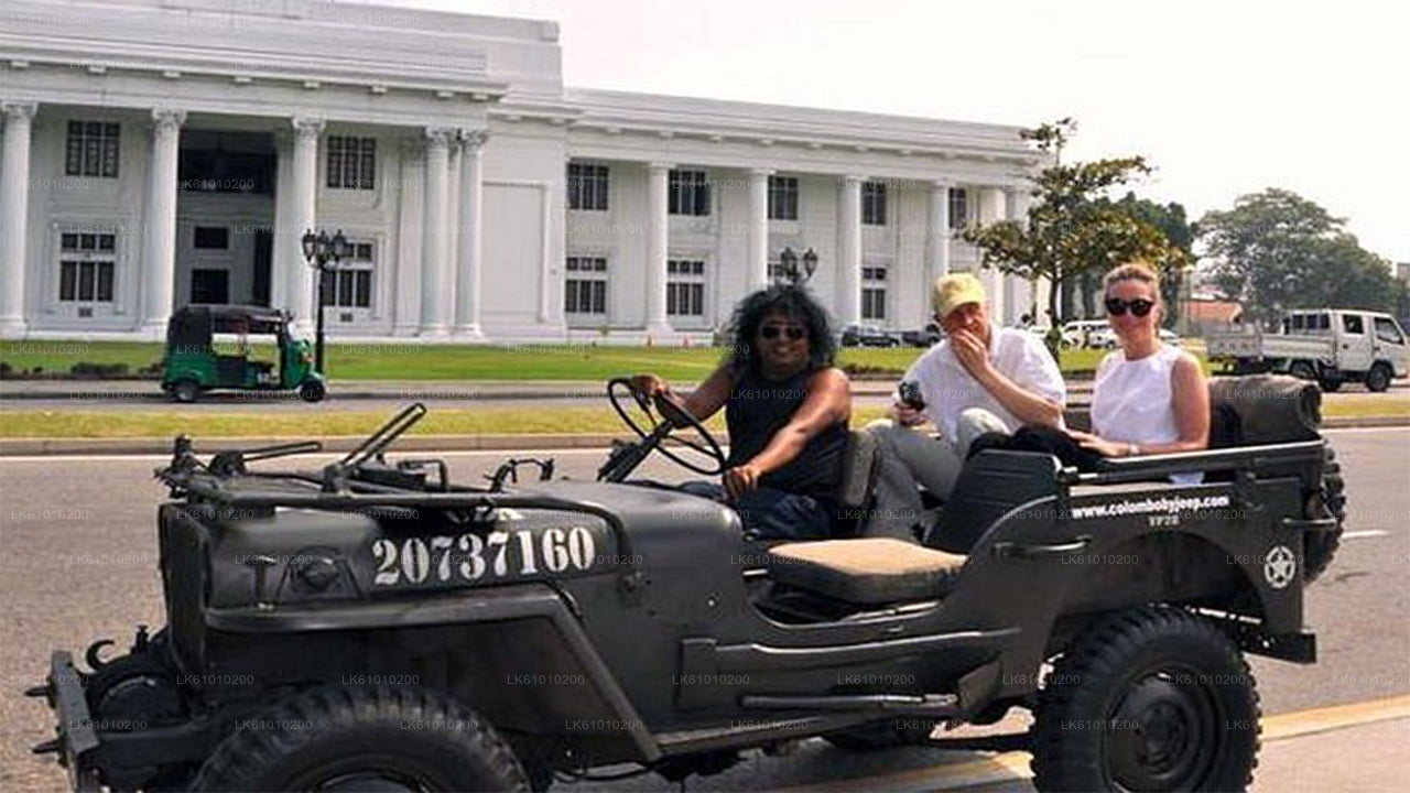 Stadstour door Colombo per oorlogsjeep